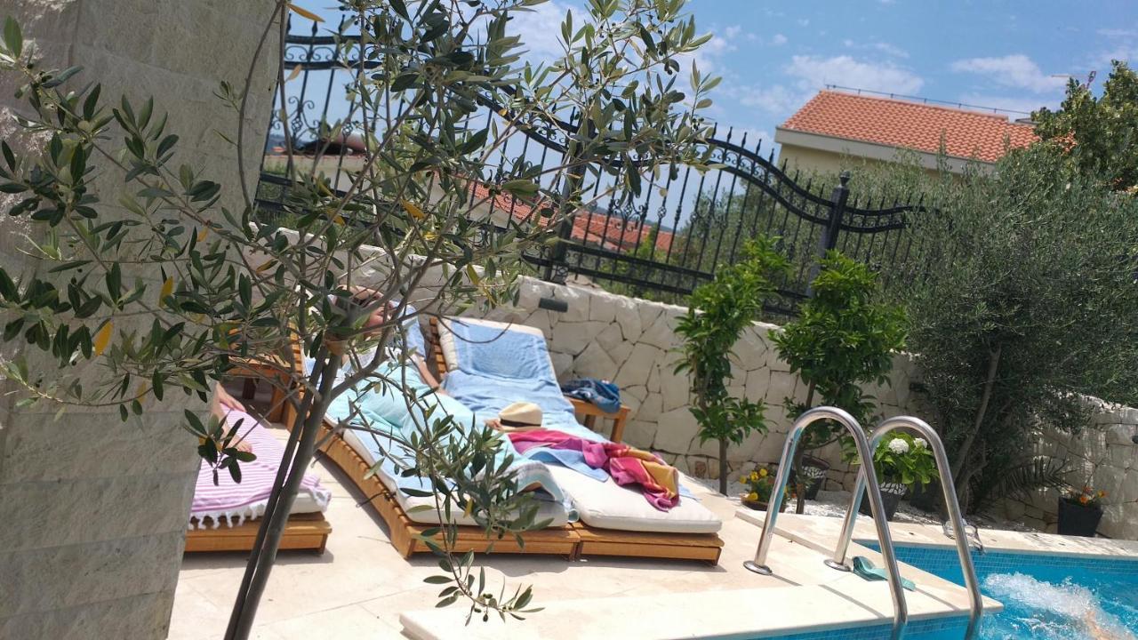 Villa Mira Trogir Exterior foto