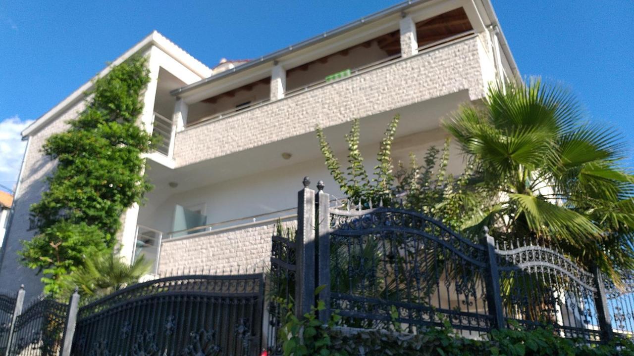 Villa Mira Trogir Exterior foto